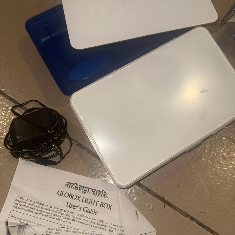 GloBox Compact Light Box - Picture 2 of 2